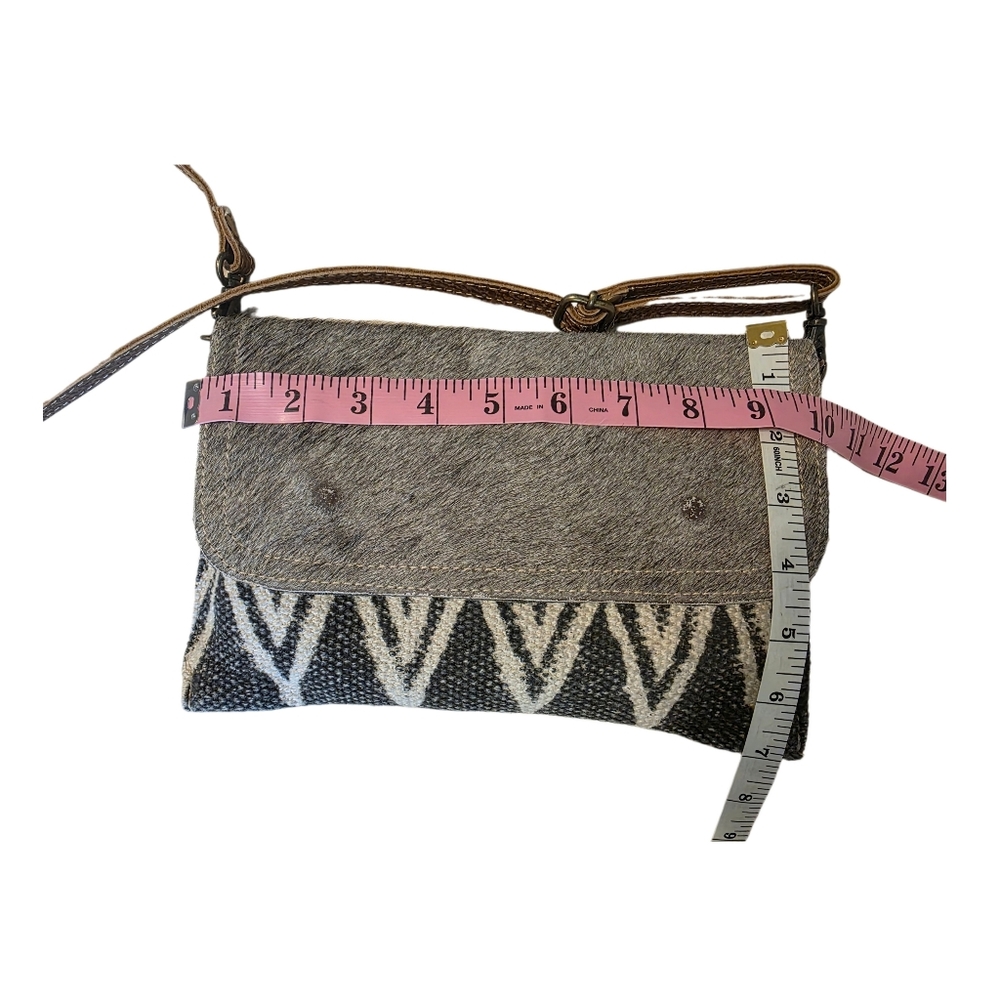 Myra canvas and cowhide small crossbody bag EUC - Picture 11 of 11